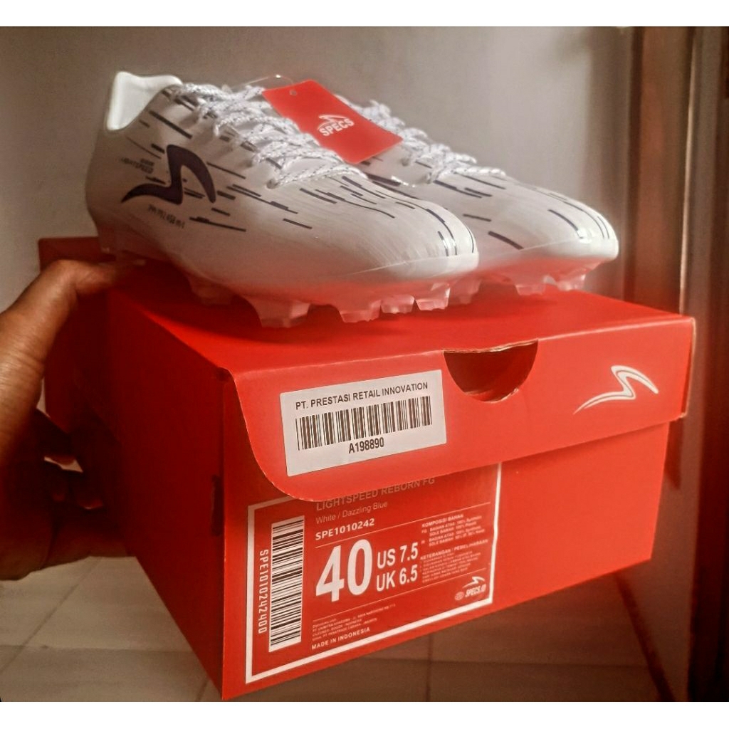 Specs Lightspeed Reborn FG White Blue