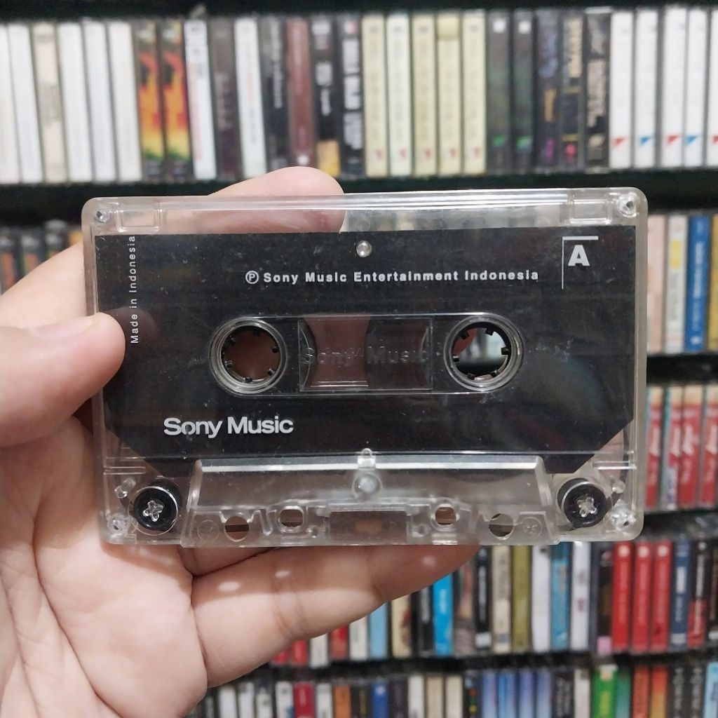 KASET SHEILA ON 7 ALBUM KISAH KLASIK UNTUK MASA DEPAN