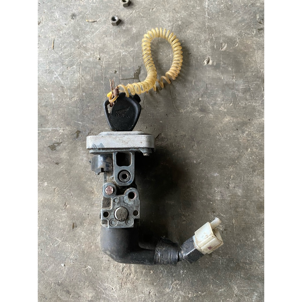 kunci kontak absolute revo original copotan