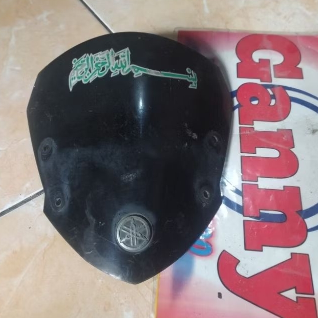 VISOR SEt emblem VIXION NEW 2012-2014 original bekas