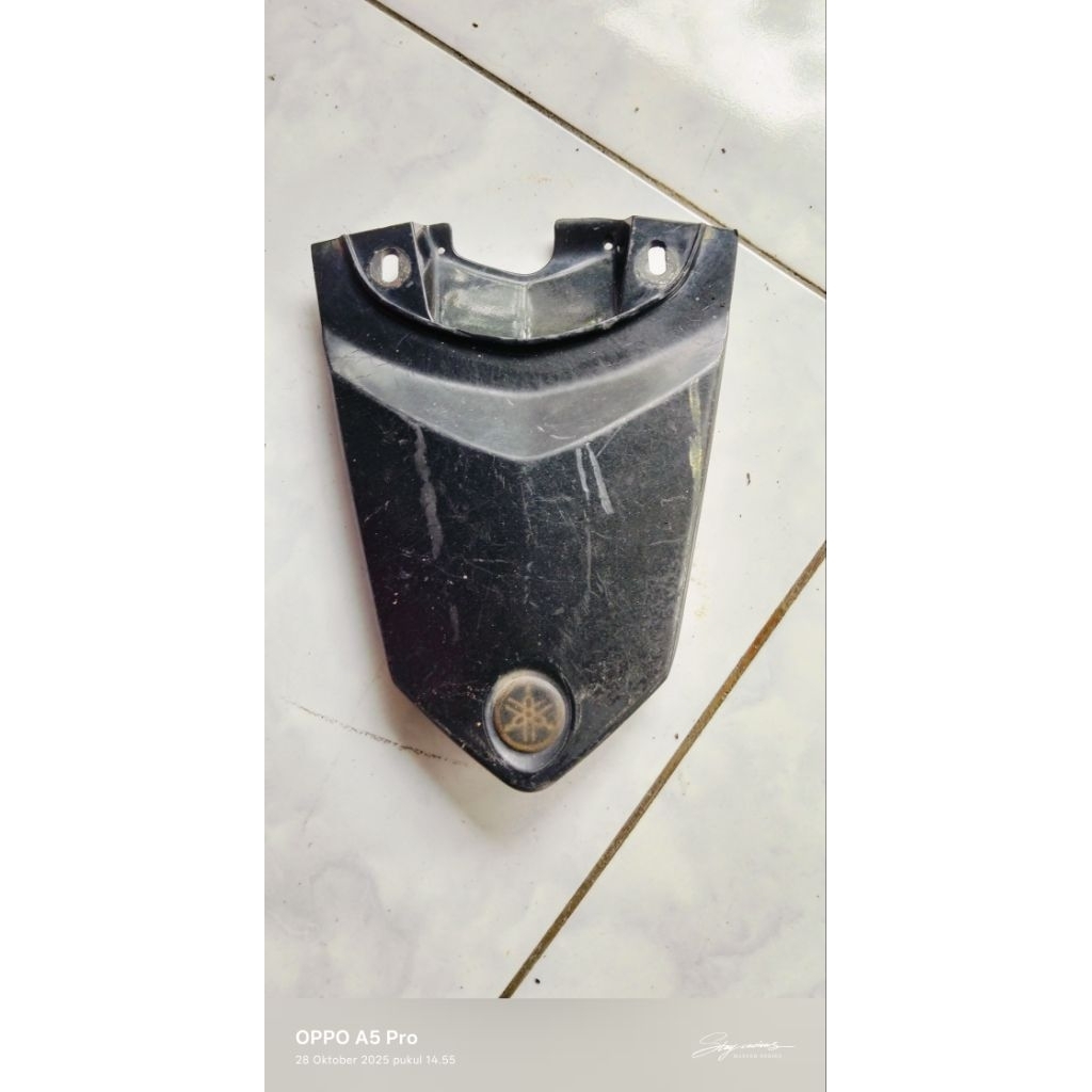 Sambungan cover body pet Body belakang Yamaha xeon xeon rc Xeon GT 125 hitam original second