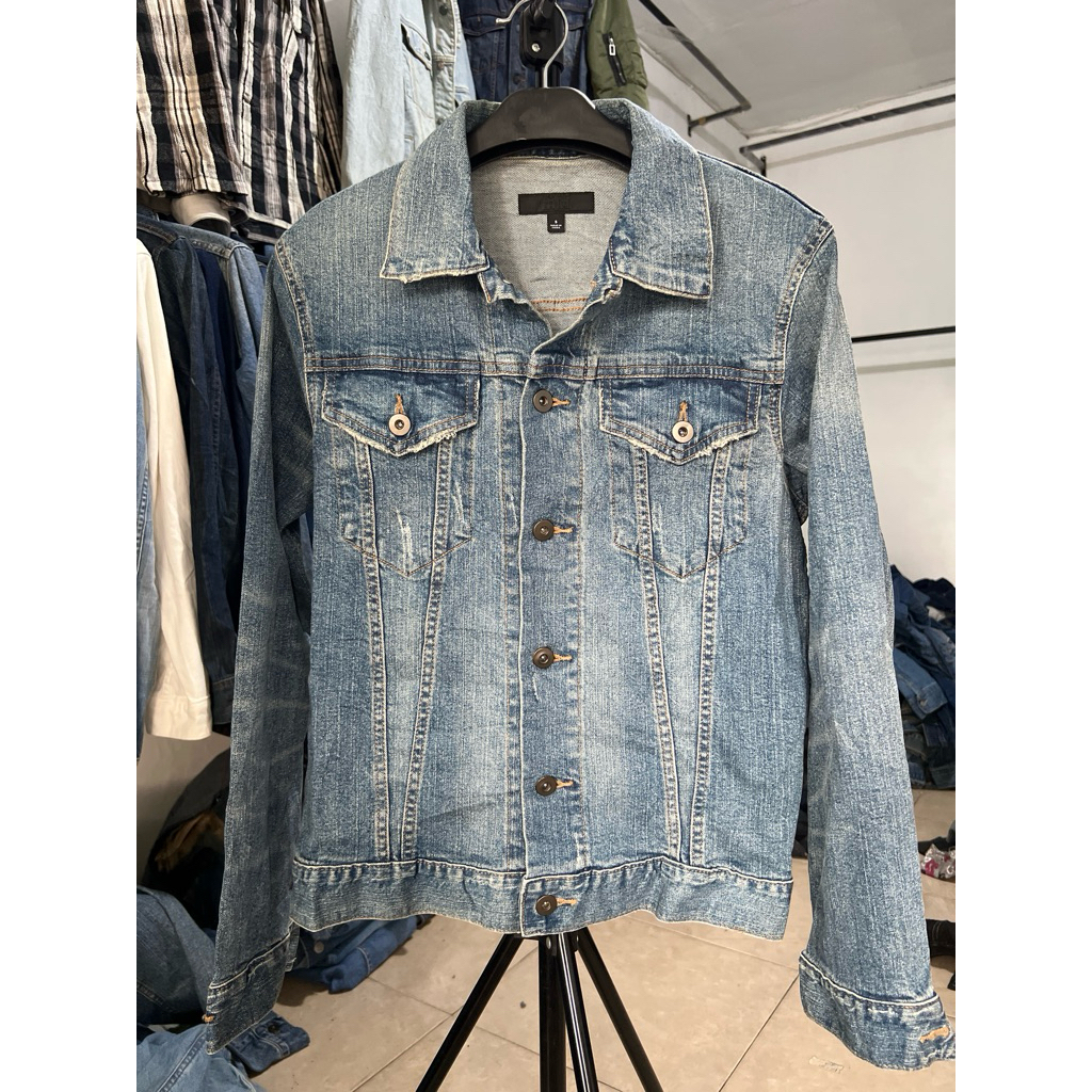 JAKET JEANS UNIQLO
