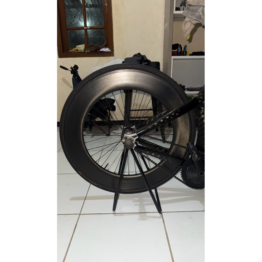 nipplw wheelset karbon fixie