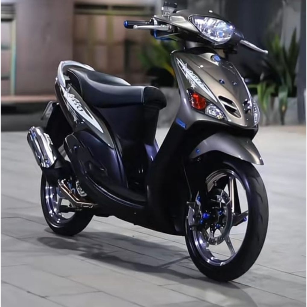 Cat motor warna titanium grey/dark grey jenis pu original