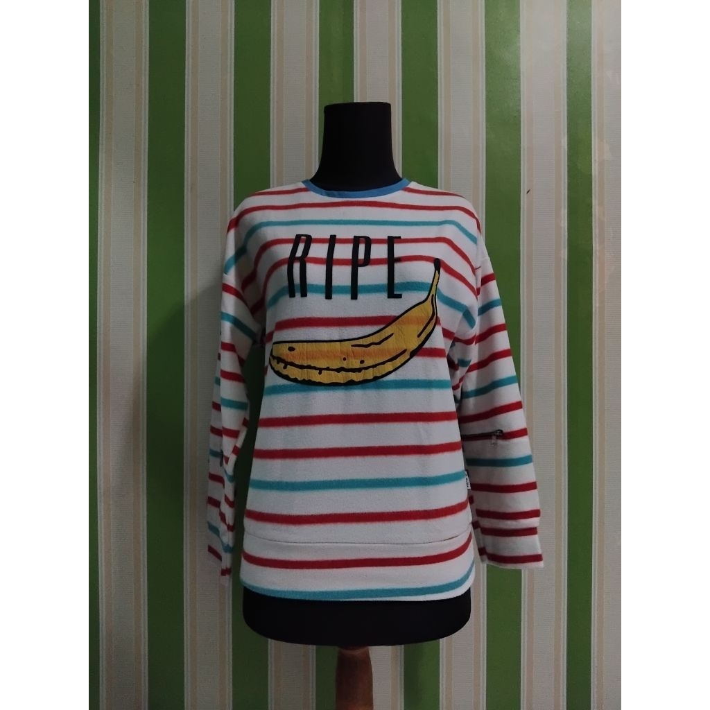 sweater garis warna warni