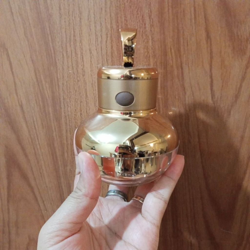 Tempat/wadah skincare getar kosong