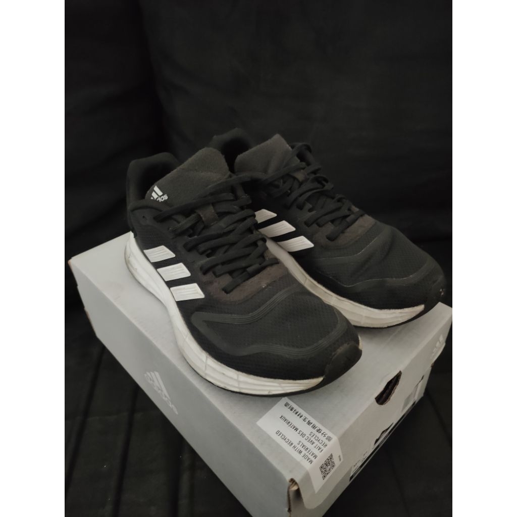 sepatu adidas duramo10