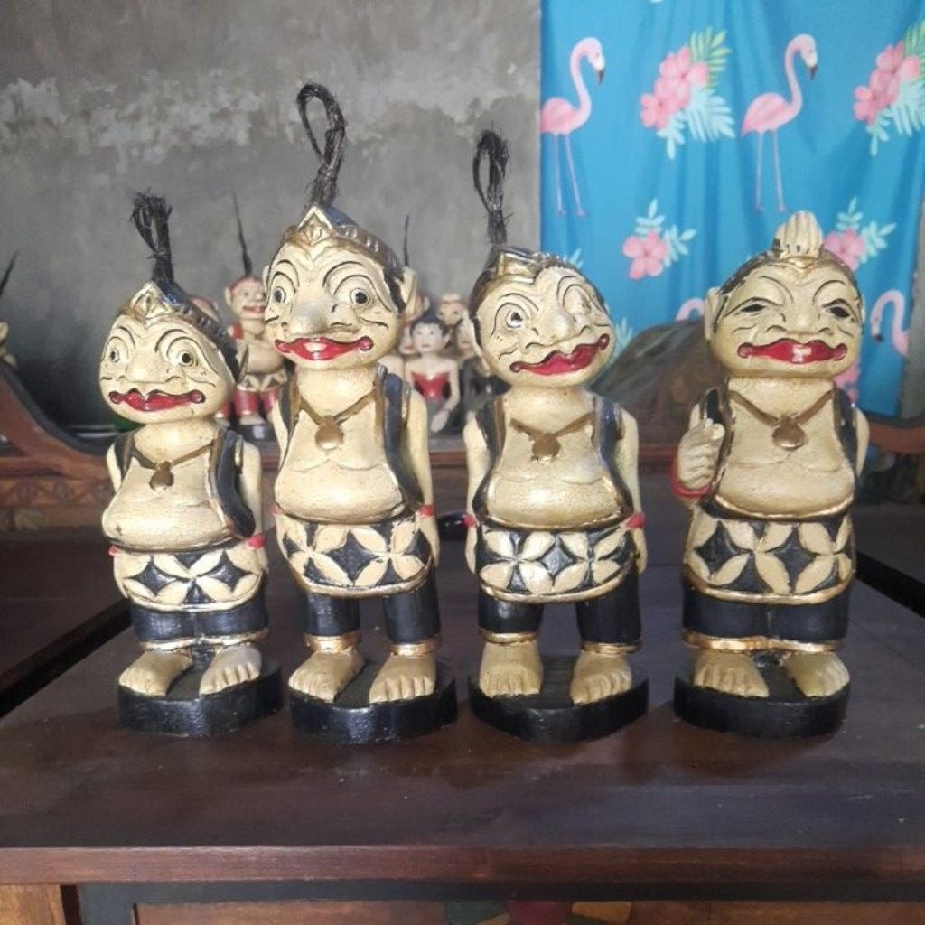 PATUNG PUNOKAWAN 30CM