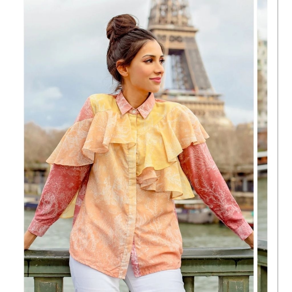 El mar minorca shirt with ruffle yellow pink