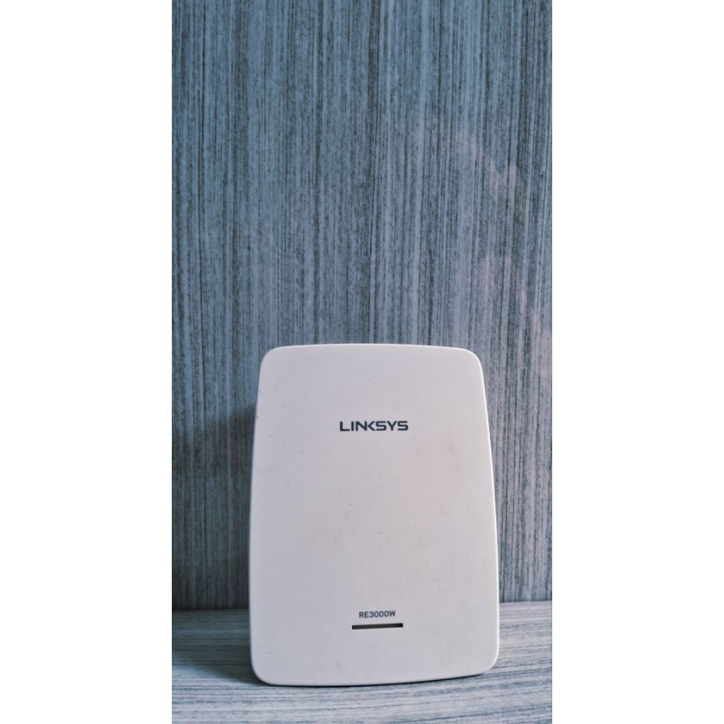 WiFi Range Extender Netgear Linksys  RE3000W