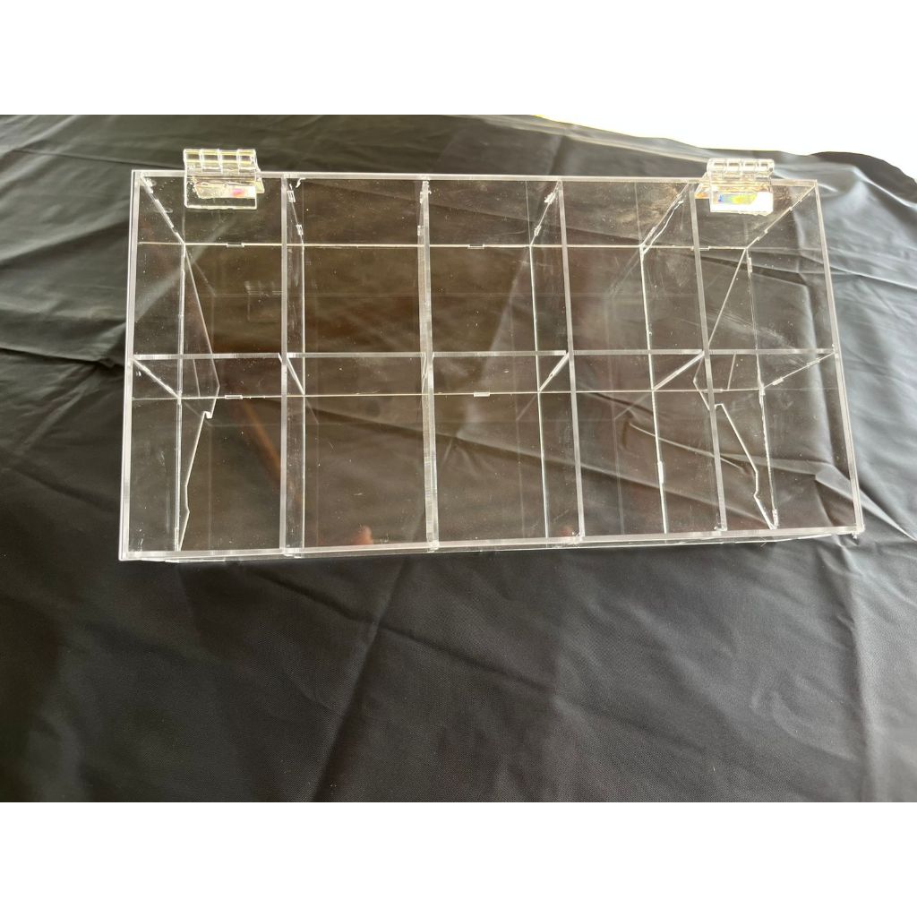 kotak jam tangan isi 10 display rak jam tangan isi 10 terbuat dari bahan akrilik bening dan kontruks