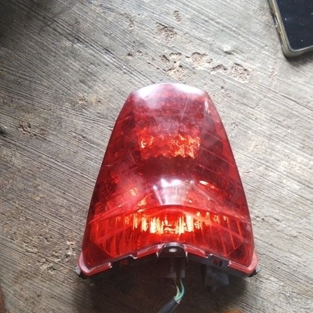 stop lampu belakang CBR 150R original coopotan
