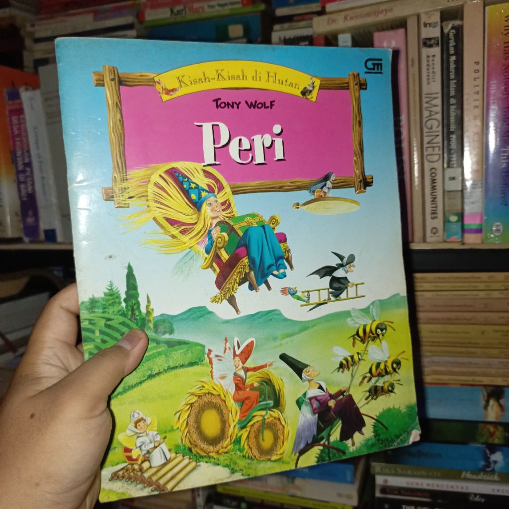 Peri by Tony Wolf - Kisah-Kisah di Hutan