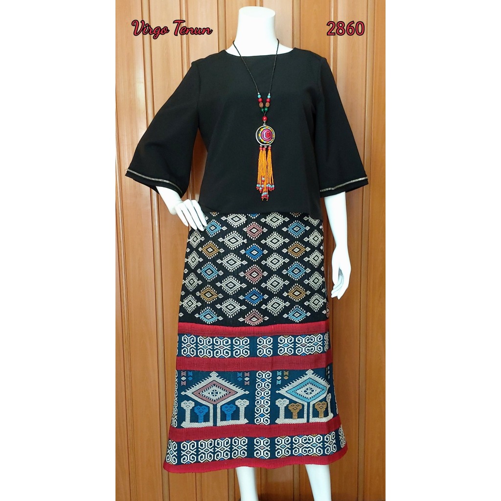 RTW 2859 dst Rok lilit tenun pahikung, Sumba, NTT