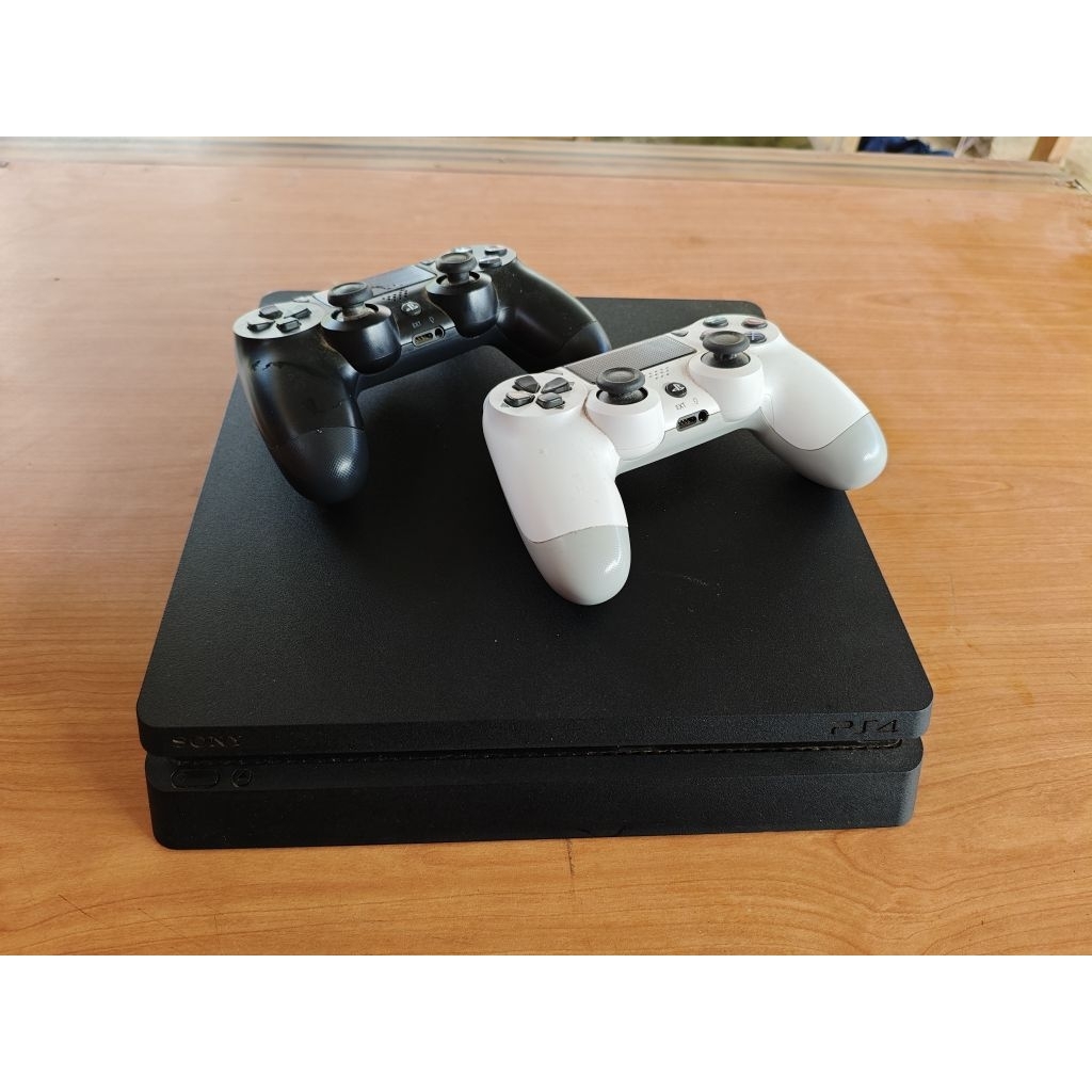 DCS SUPER ENGINE / PLAYSTATION 4 / PS4 SLIM ORI 1TB / FULLSET
