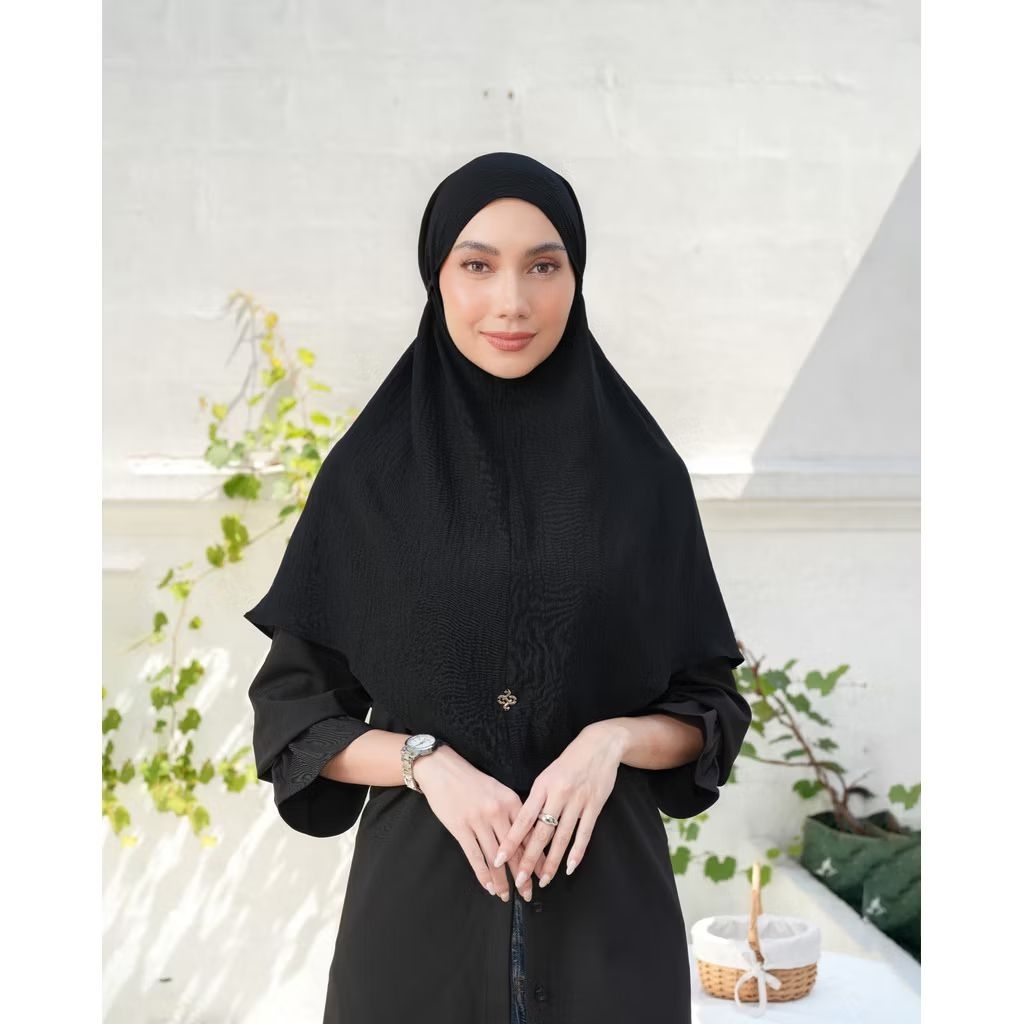 Aluna bergo Heaven lights black