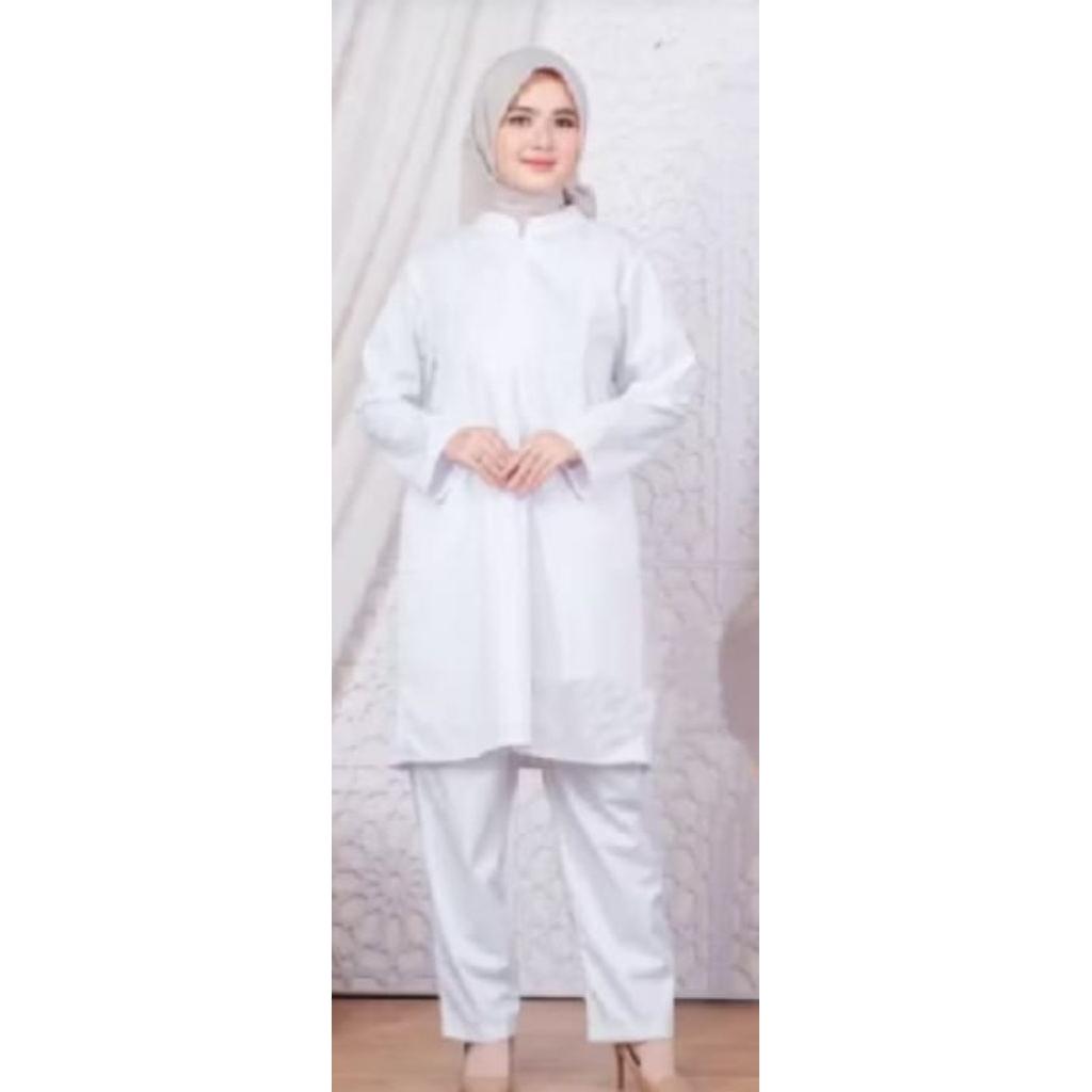 SETELAN BAJU IHROM WANITA UNTUK HAJI DAN UMROH