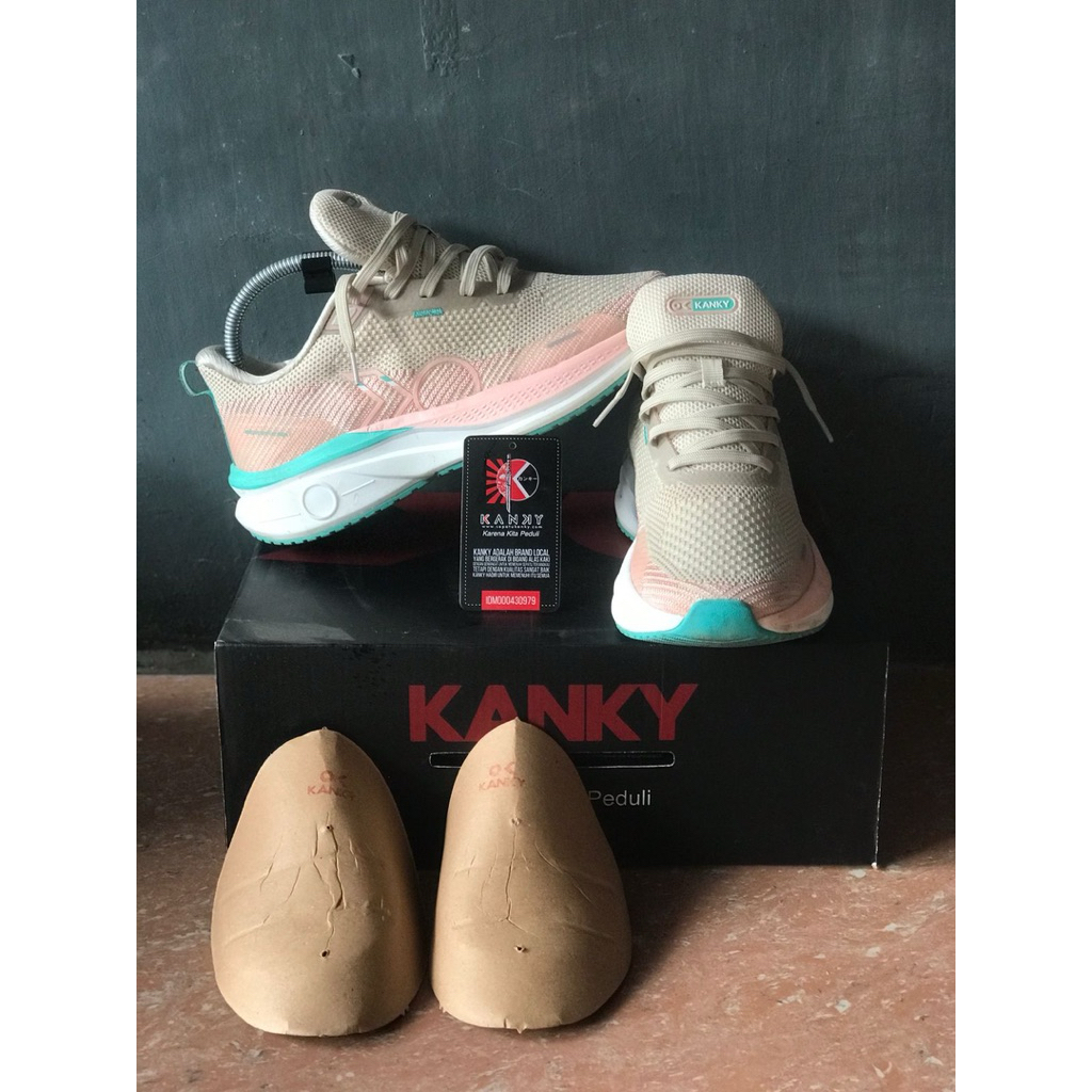Sepatu Kanky Beige Peach Size 39