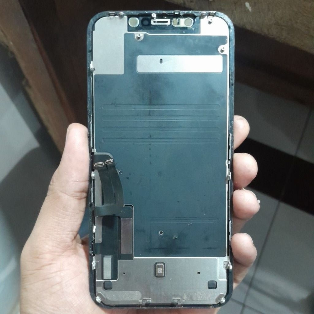 LCD COPOTAN IPHONE 11 EKS IBOX 99% mulus