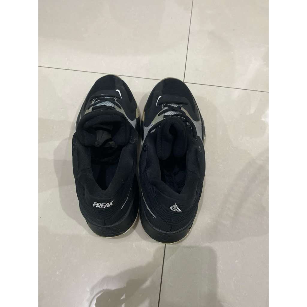 jual sepatu nike zoom freak 4