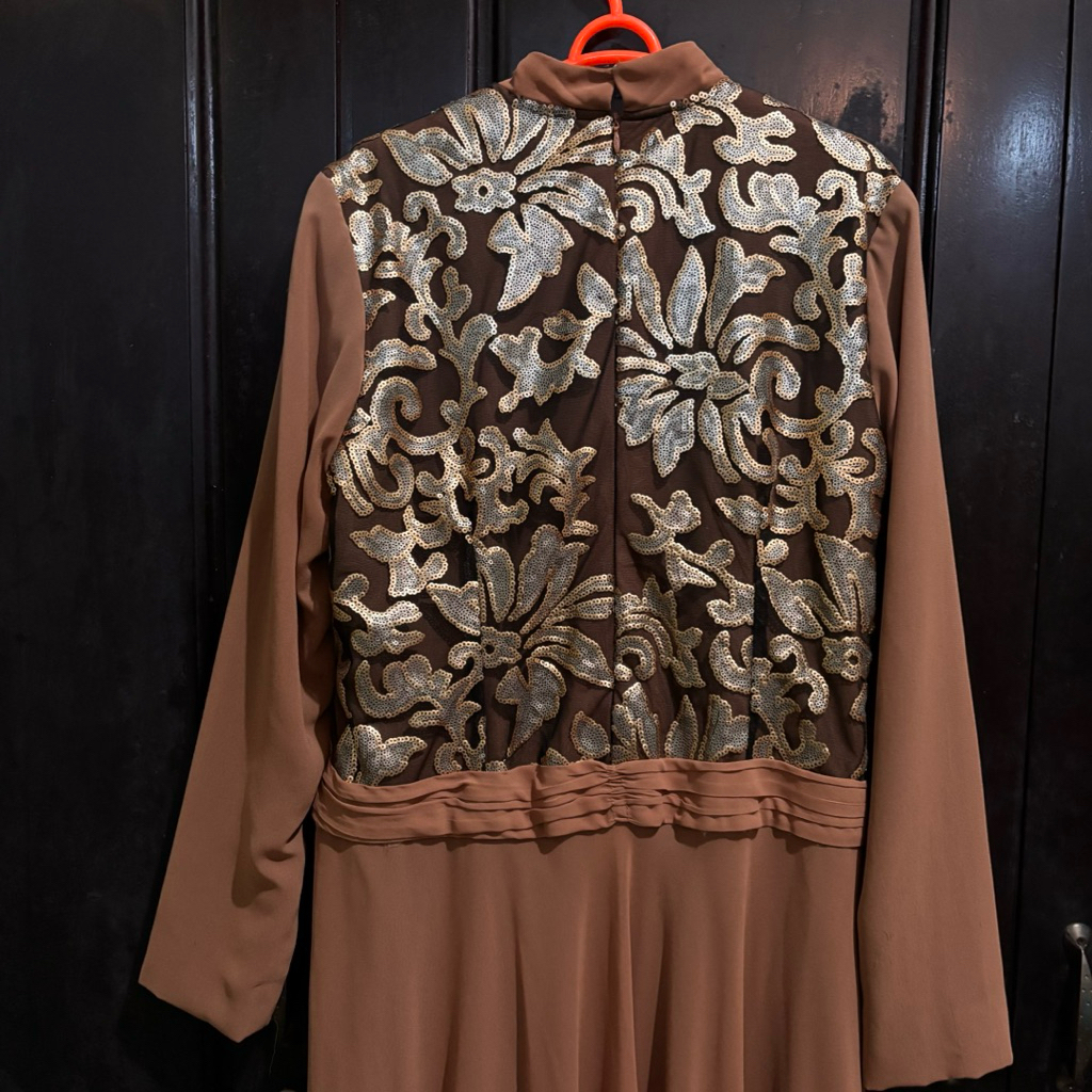 PRELOVED DRESS PESTA BAHAN SIFON JUMBO FULL PAYET