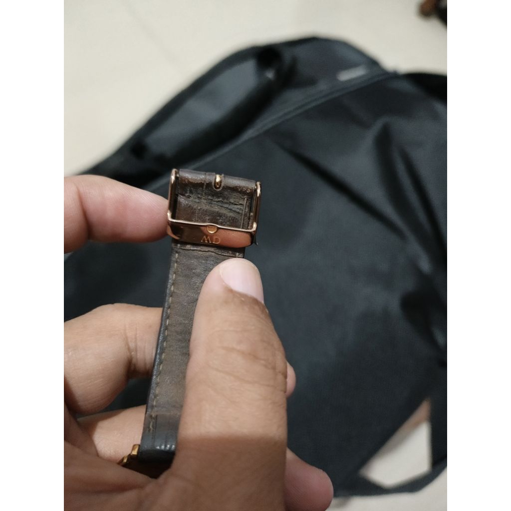 Jam Tangan Daniel Wellington serie number 05 15 126 1075 warna rise gold black original second