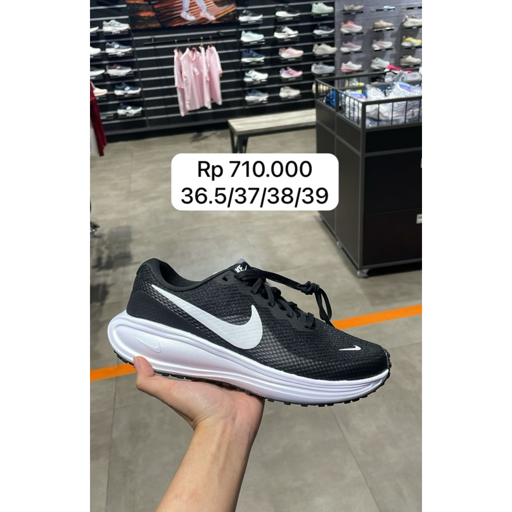 SALEN NIKE REVOLUTION 8 / NO 39 / NIKE HITAM PUTIH / / SEPATU SEKOLAH NIKE