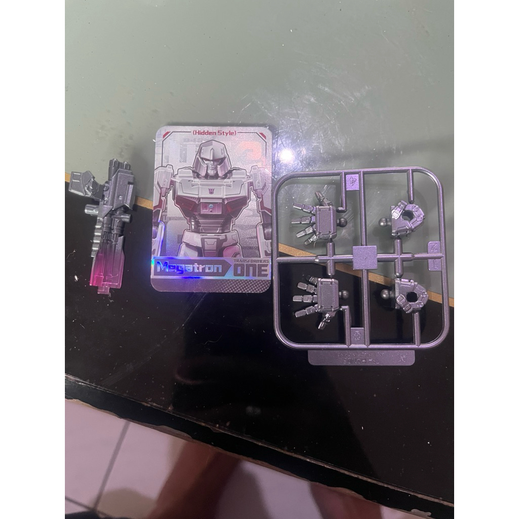 blokees SECRET GV07 megatron (ofc). defect paha