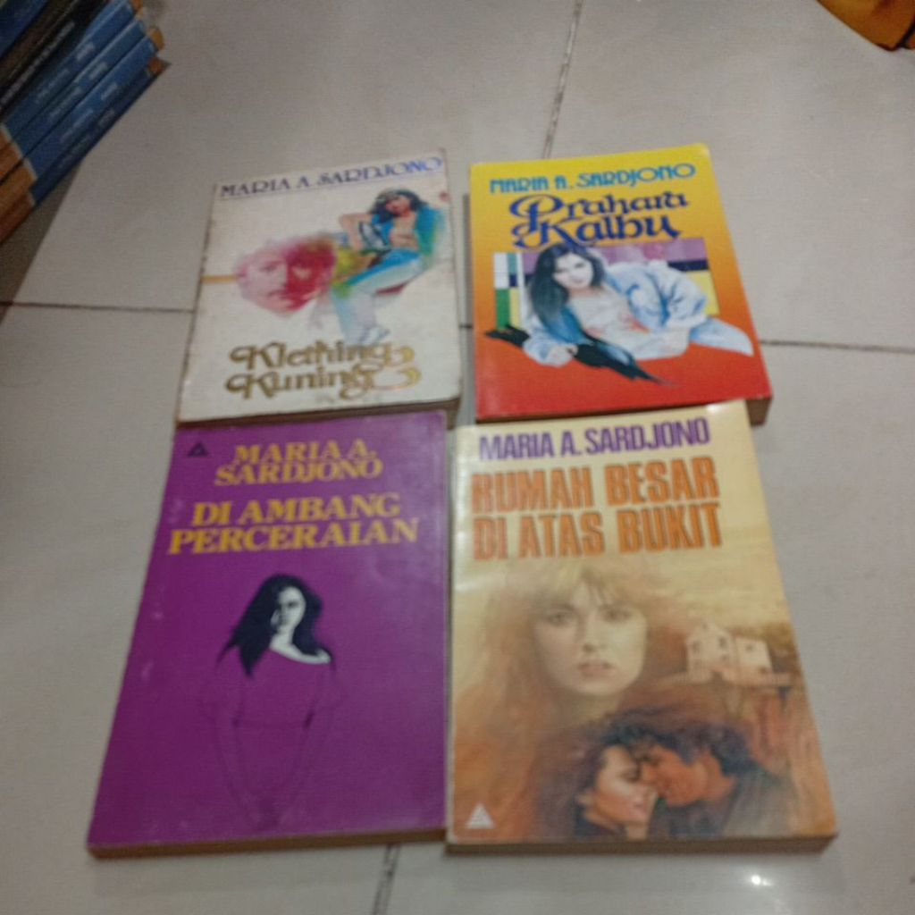 NOVEL MARIA A. SARDJONO