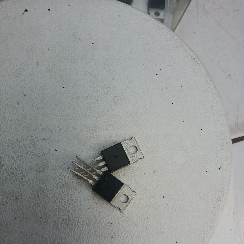 MOSFET  MOSPET 047N10