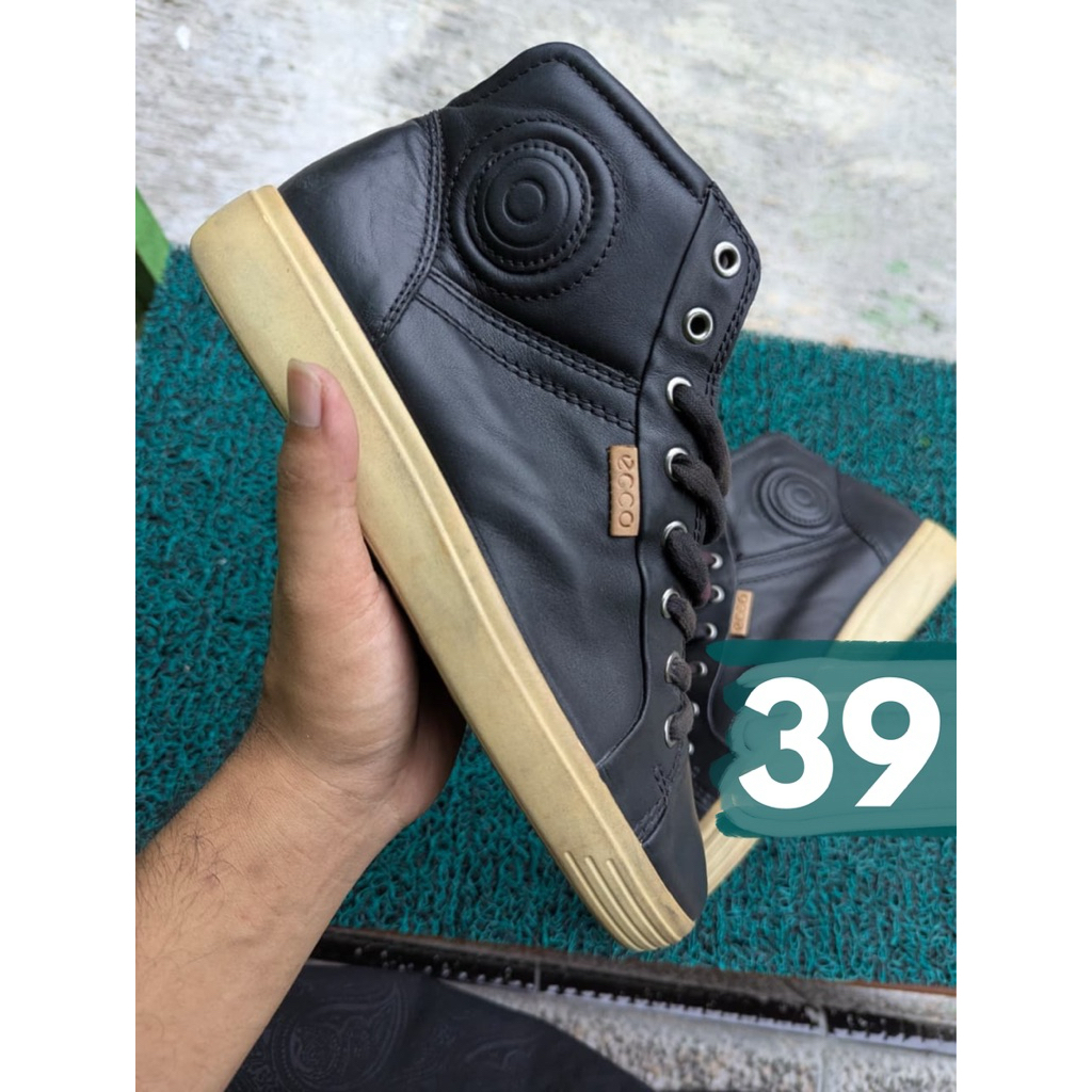 SEPATU ECCO SIZE 39 ( SEPATU KUKIT ORIGINAL ECCO )