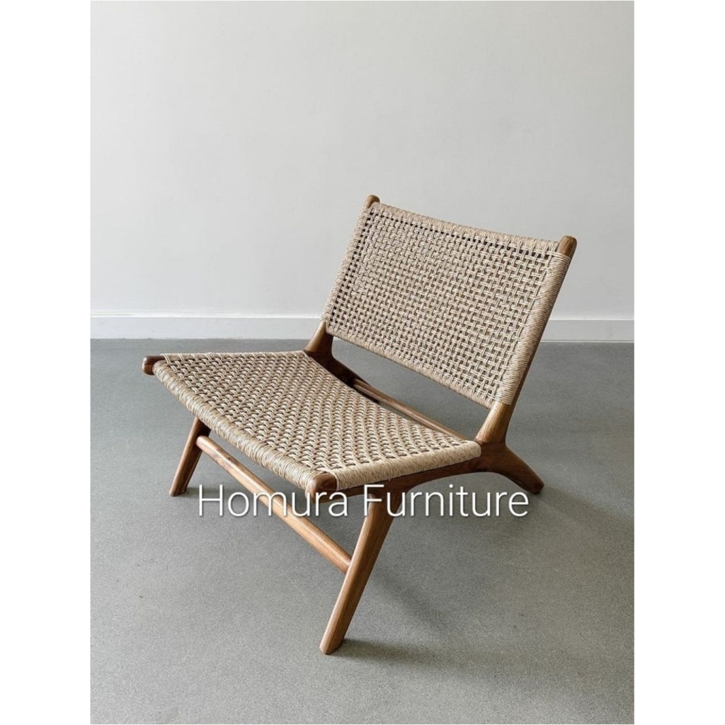 Kursi Santai Rotan Sintetis / Tali Wol – Kursi Malas Estetik untuk Ruang Tamu & Teras