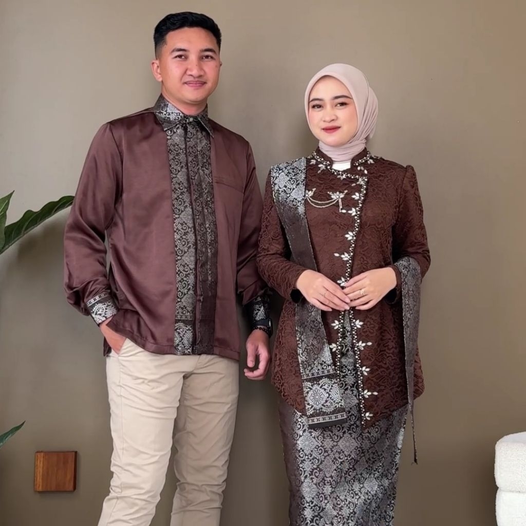 Debatik - Couple Janggan Payet Batik Kebaya Termurah Kebaya Janggan Pasangan Couple Kebaya Mahogany 