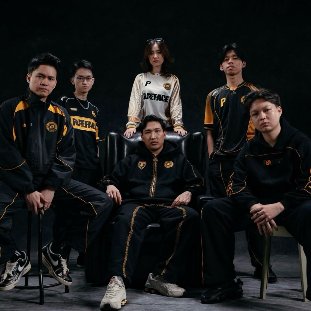 [ORIGINAL & MURAH] PREFACE x RRQ//Spesial University//Dystopia Knitted Shirt//Black Jersey//White Je