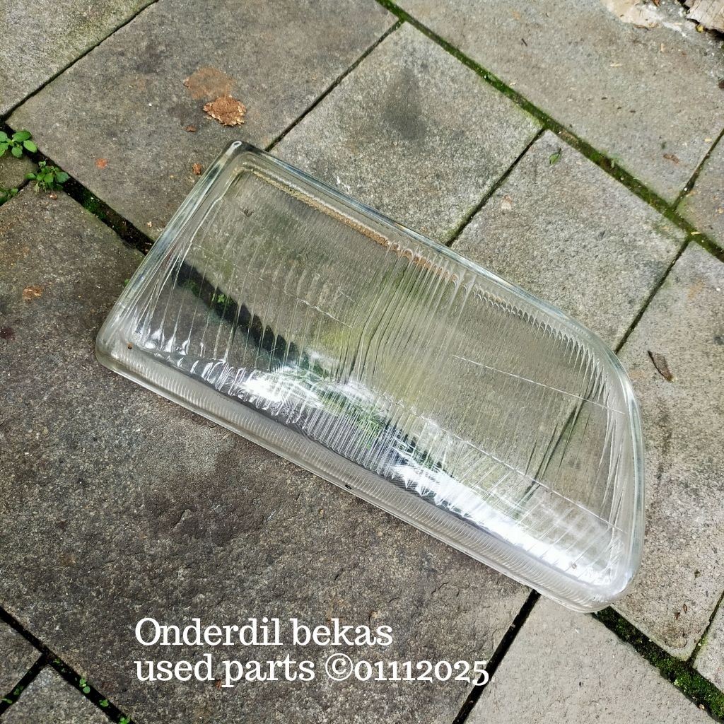 kaca headlamp kanan RH toyota Starlet kotak ep71 Taiwan