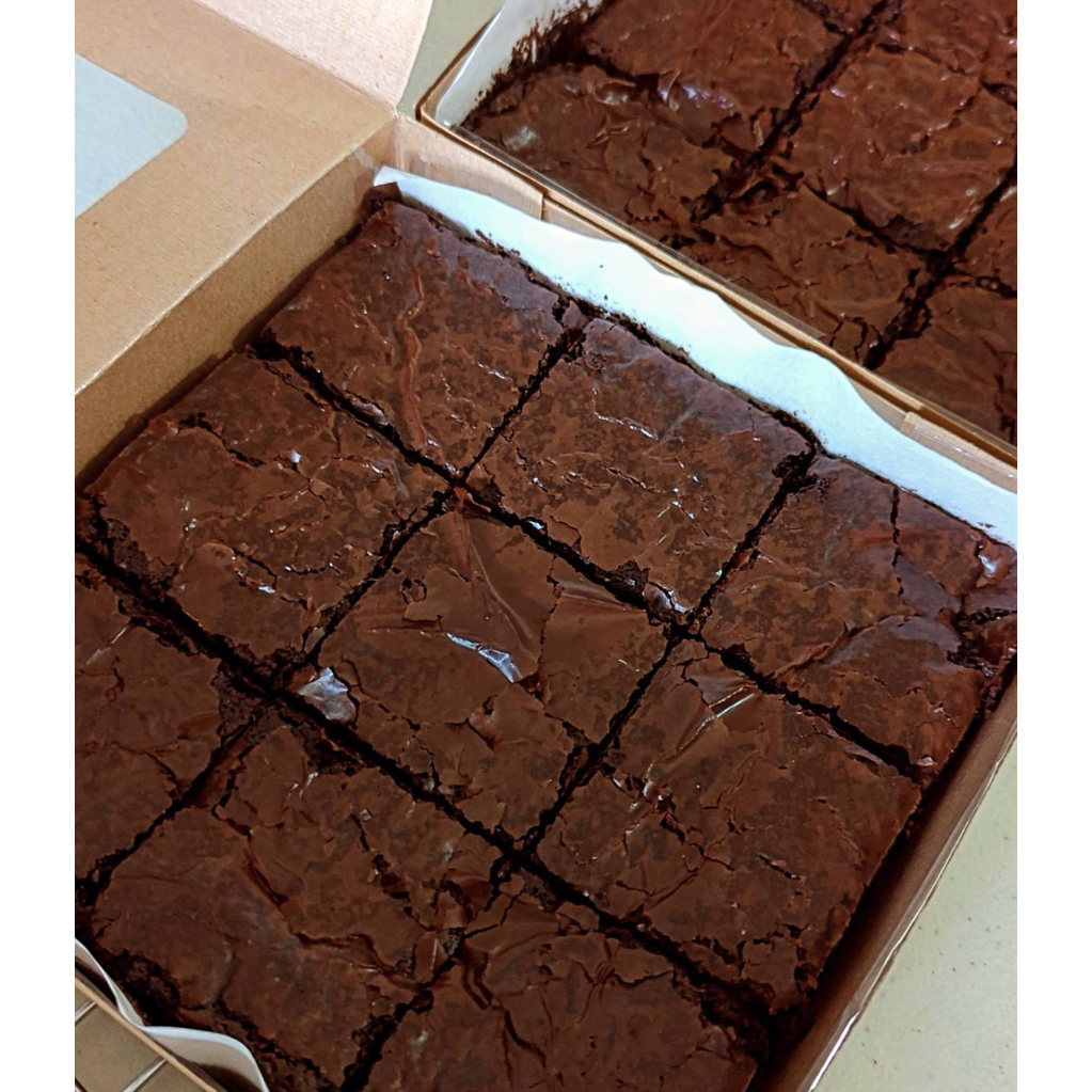 Fudgy Brownies mini size 10x10