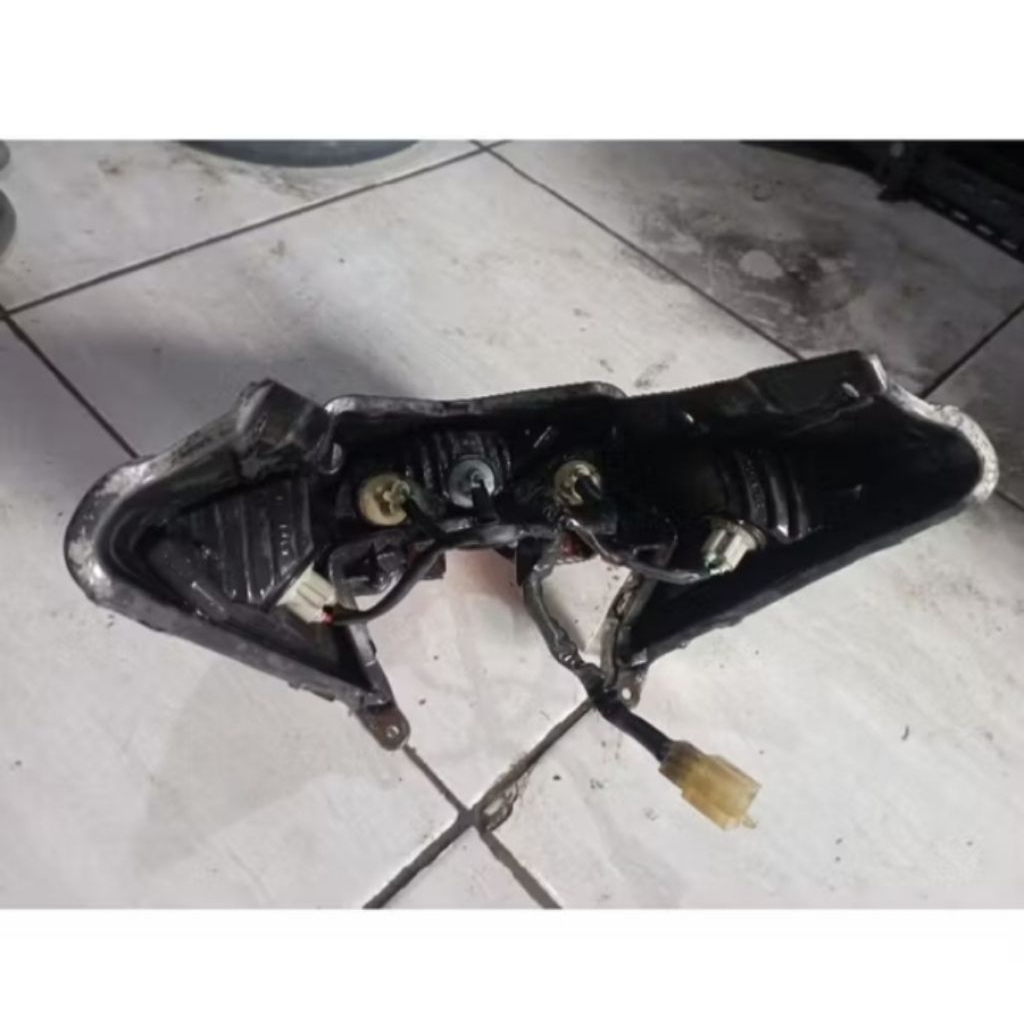 lampu stoplamp vario 125 old bolham KZR original copotan