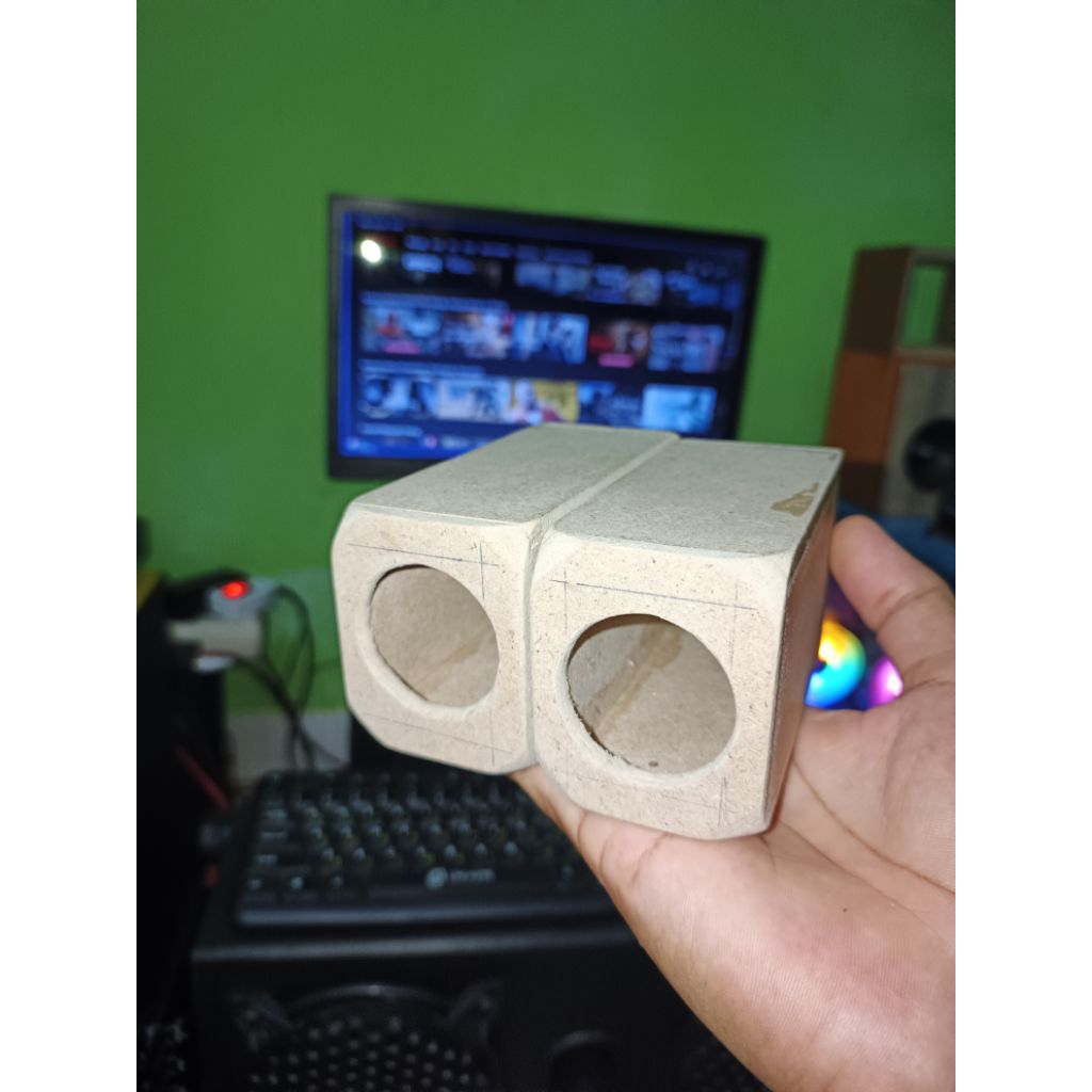 Box Speaker 1,5  Inch