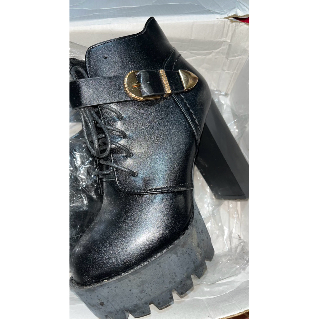 Sepatu Boots Konser (Preloved)