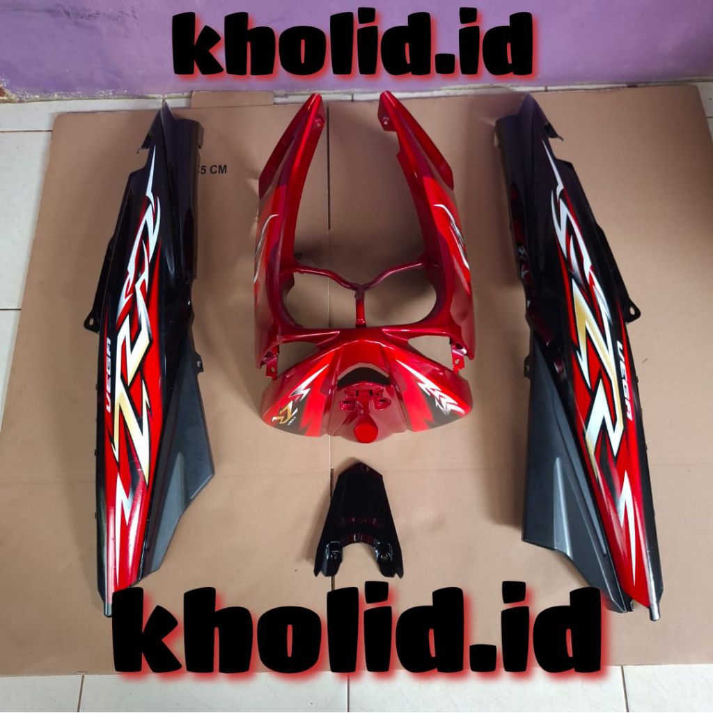 Cover Tameng dasi depan + Body belakang Vega ZR Merah Hitam + Striping