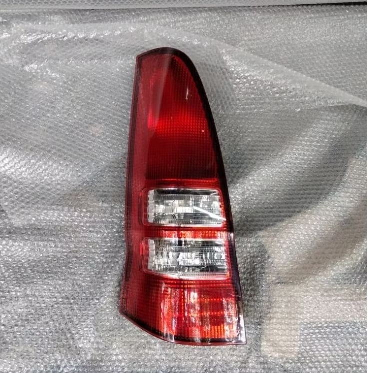 stoplamp lampu belakang Nissan Serena c24