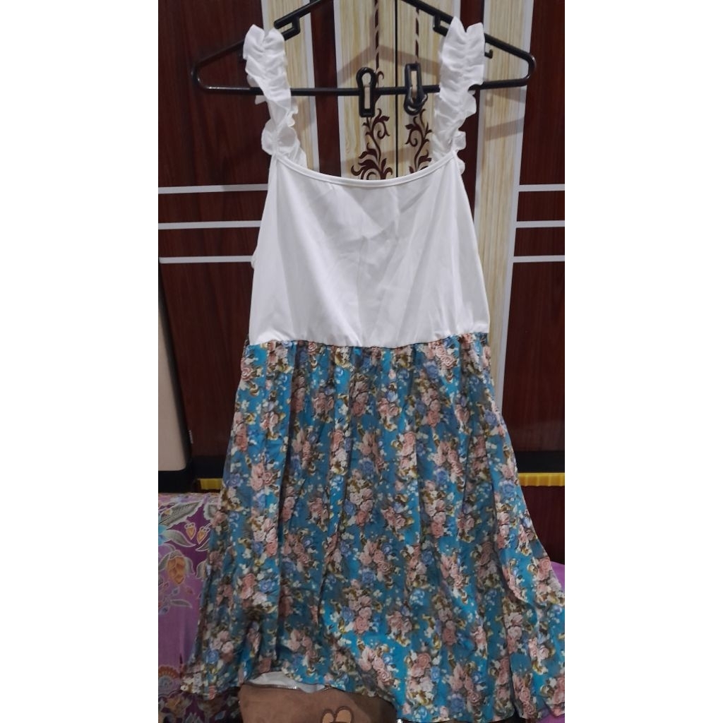 dress knit tali satu jumbo big size putih bunga-bunga