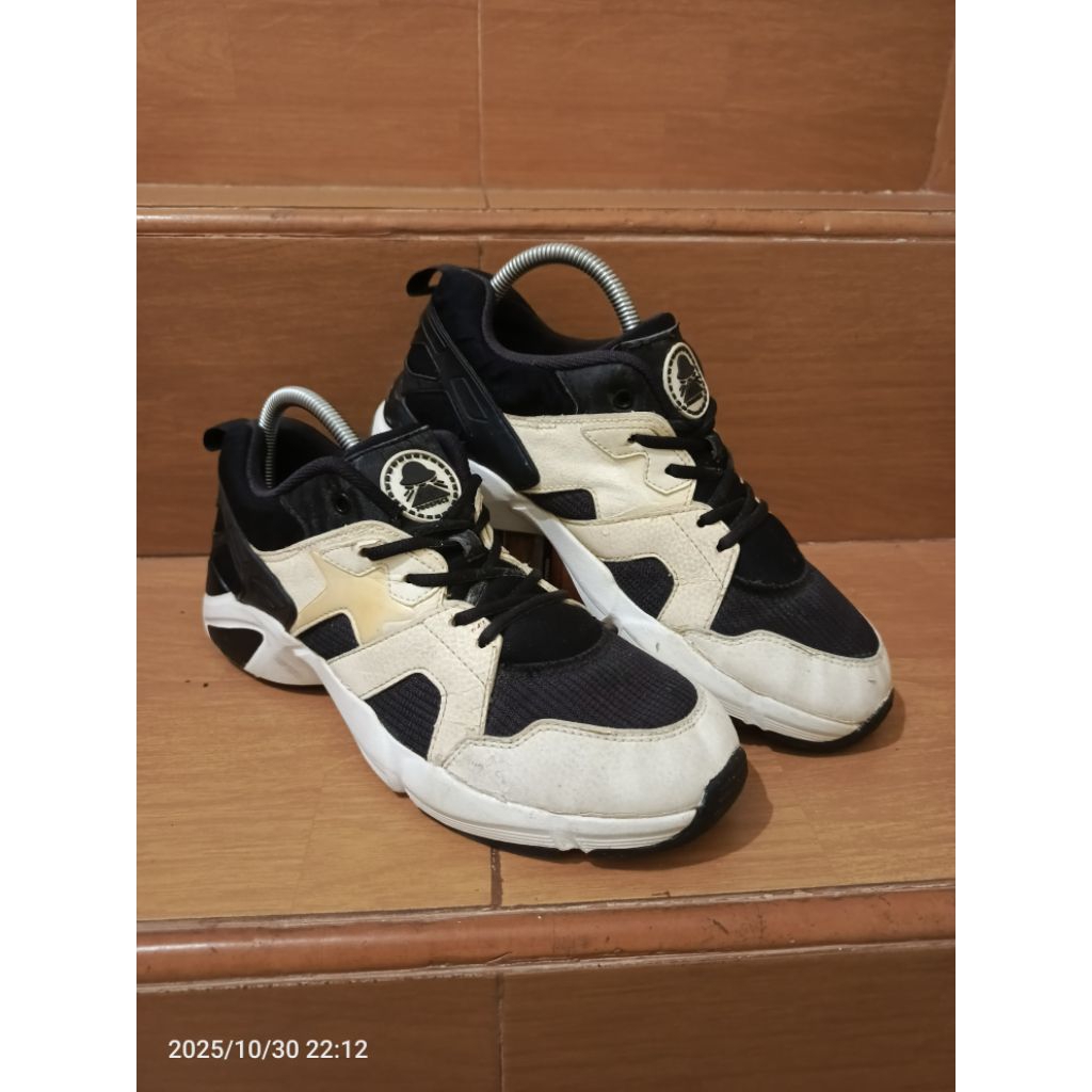 sepatu running bekas prospecs size 40.5