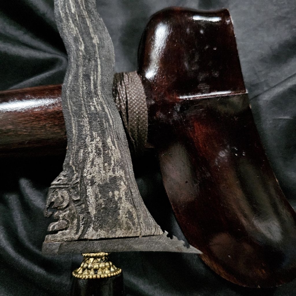 Keris Ganesha Luk 13 Pamor Banyu Mili