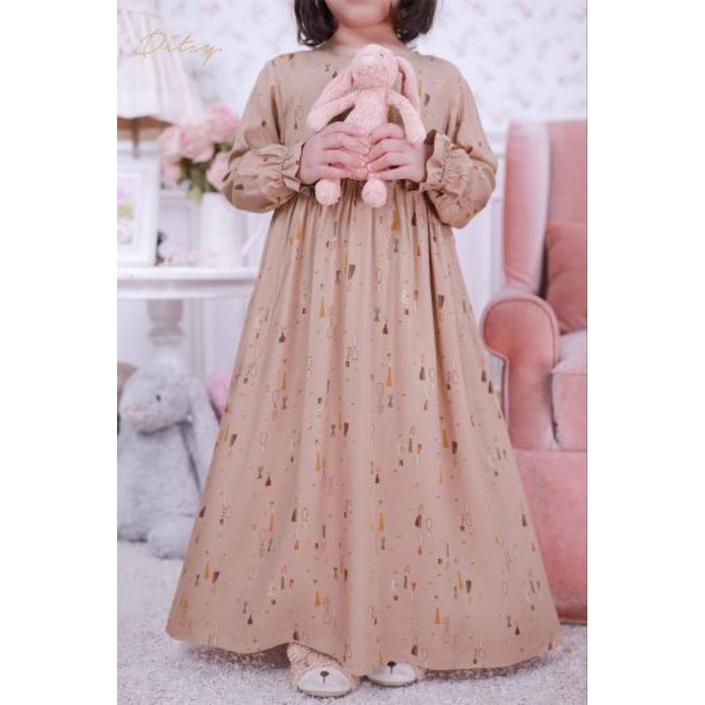 Ditsy Little  Mavea dusty pink Size 7