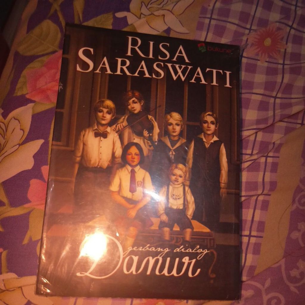 Danur satu by risa Saraswati