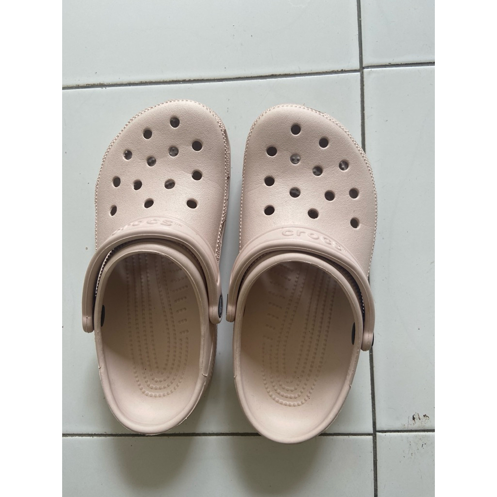 PRELOVED SANDAL CROCS