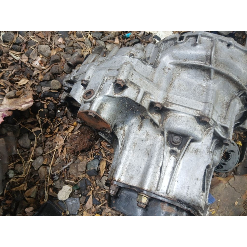 Gearbox Suzuki Esteem 1.3
