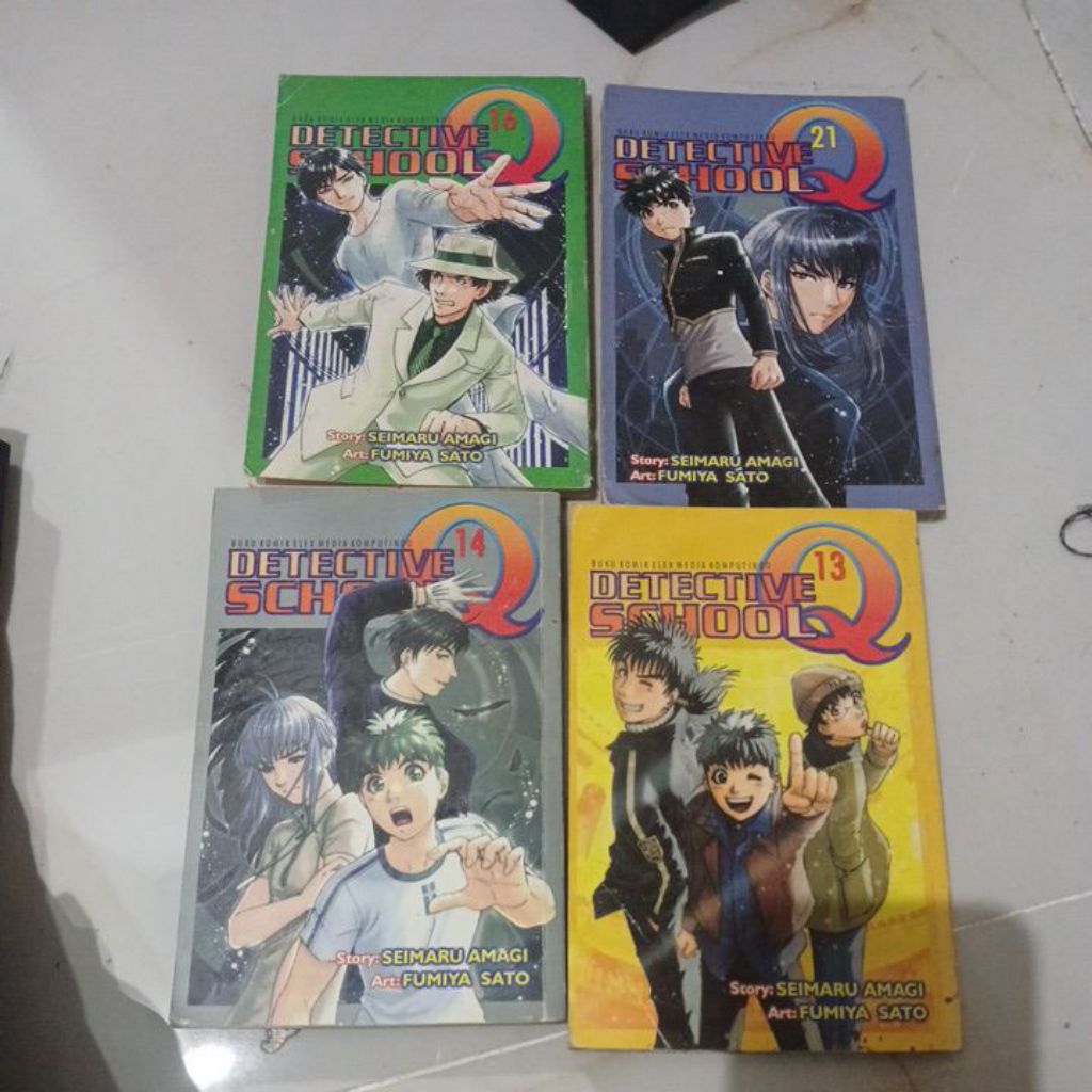 KOMIK DETEKTIVE SCHOOL