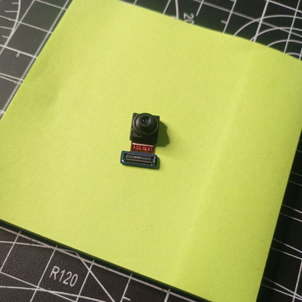 Kamera Depan Samsung A50 Copotan dari Handphone